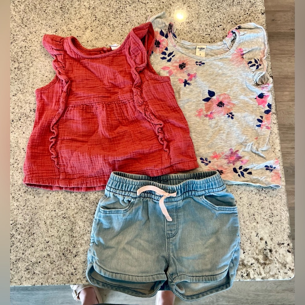 Girls size 5 bundle shorts shirts gap and Osh Kosh
